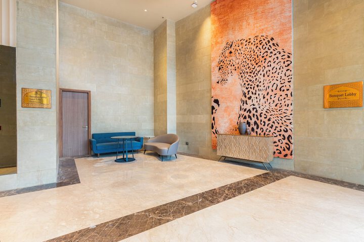 Hotel Interior 4 of 32