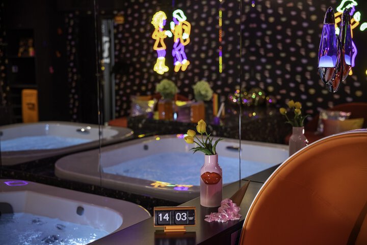 Room 30 of 126