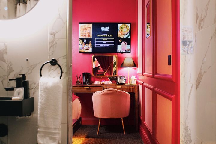 Room 51 of 84