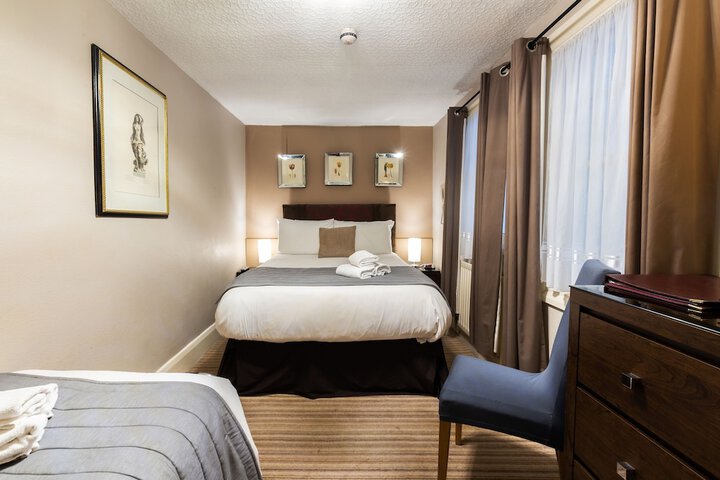 Room 47 of 128