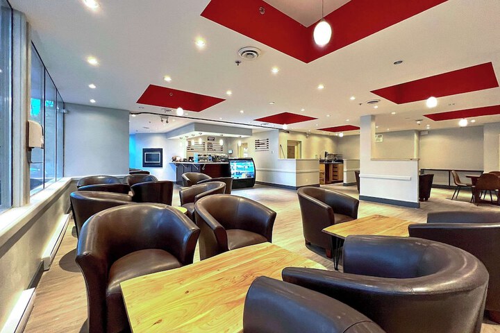 Breakfast/Coffee Service 106 of 118