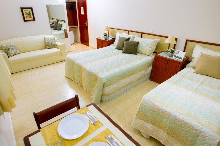 Room 15 of 40