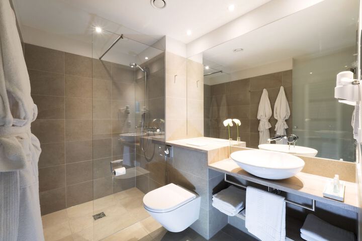 Bath Photo
