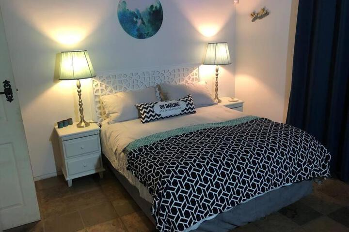 Room 5 of 14
