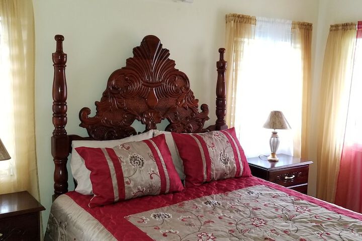 Room 8 of 34