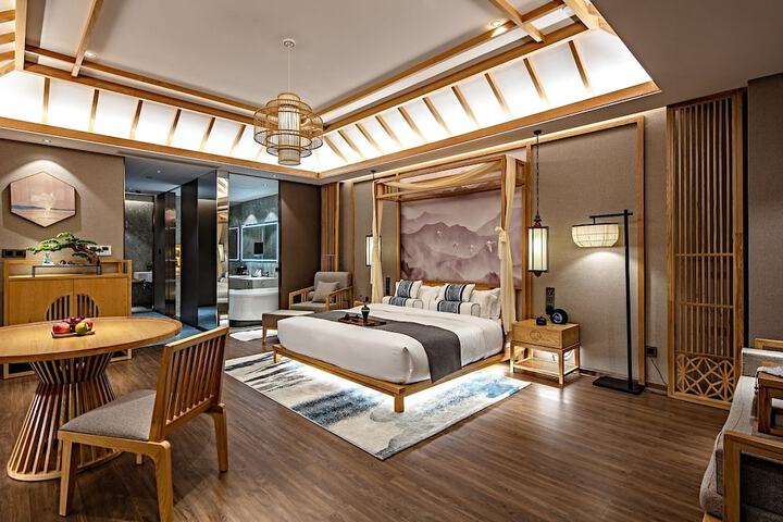 Room 7 of 22
