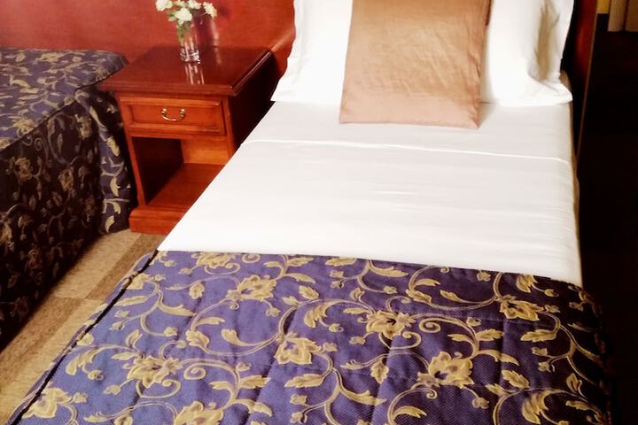 Room 8 of 69