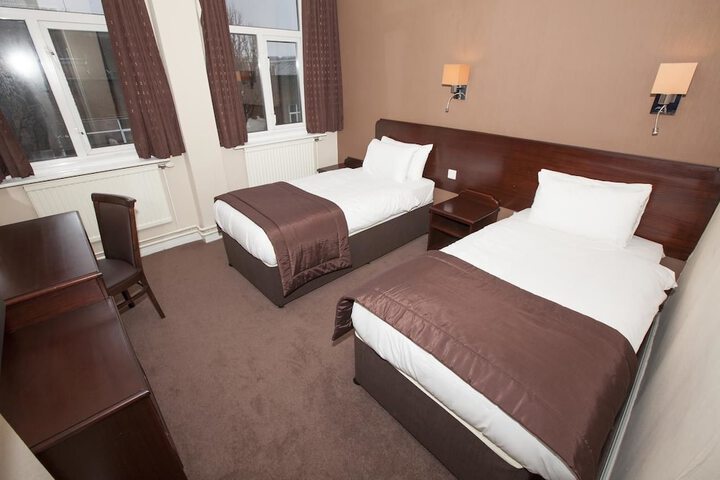 Room 7 of 39