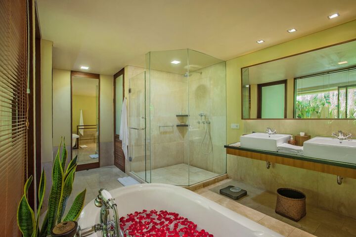 Room 30 of 58
