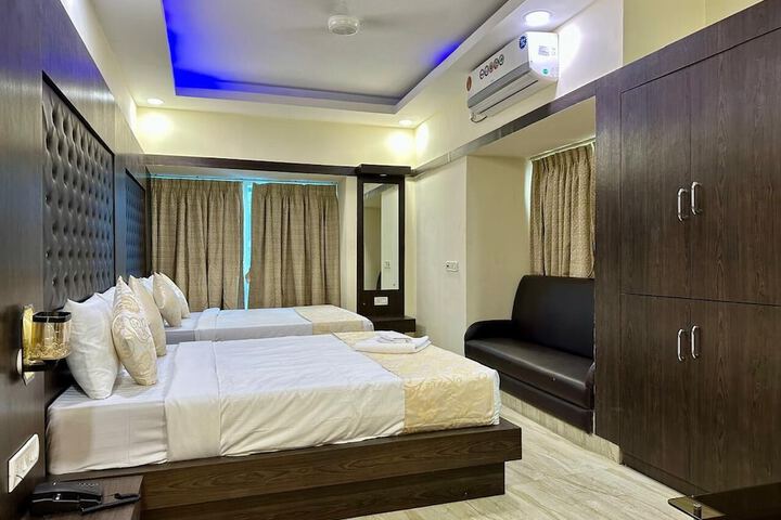 Room 4 of 22