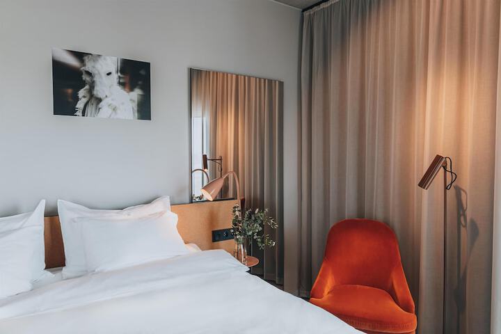 Room 15 of 61