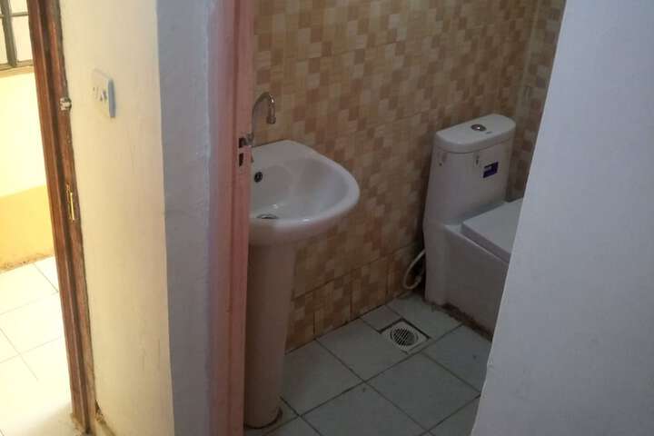 Room 6 of 15