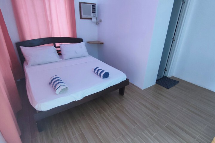 Room 12 of 43