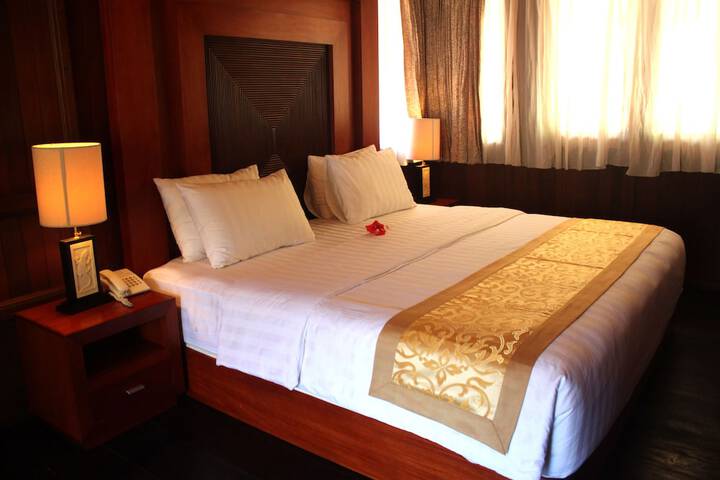 Room 9 of 47
