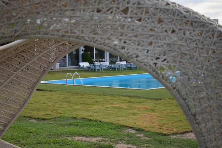 Pool 210 of 261
