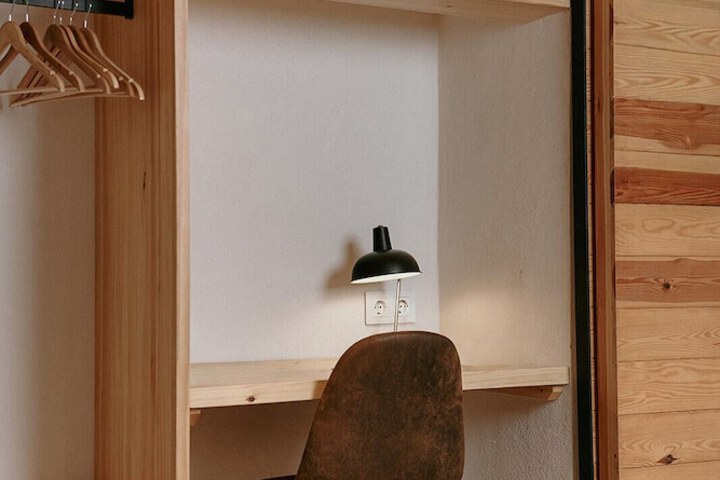 Room 11 of 88