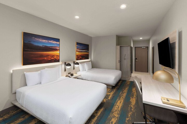 Room 8 of 29