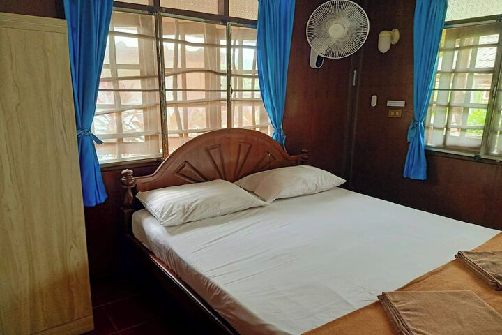 Room 27 of 59