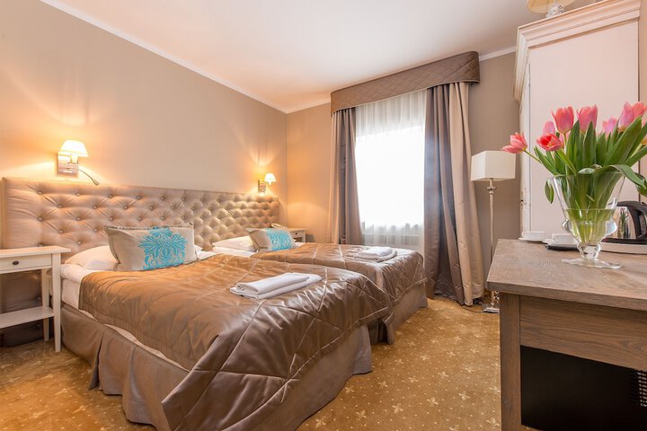 Room 8 of 39