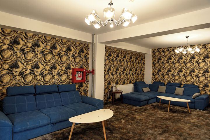 Room 54 of 98