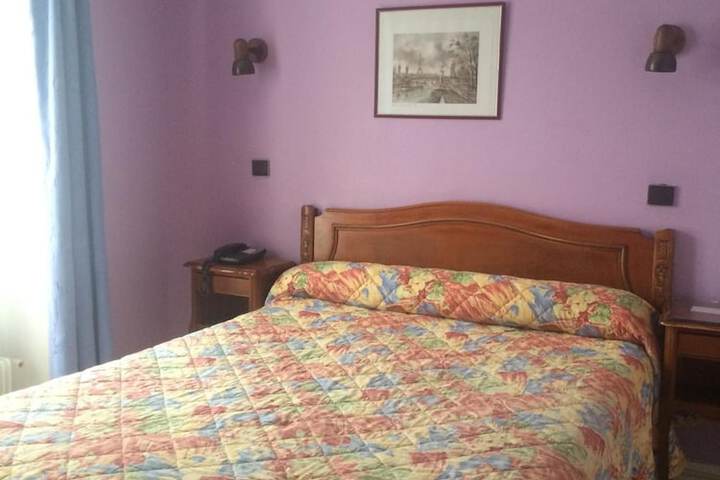Room 12 of 20