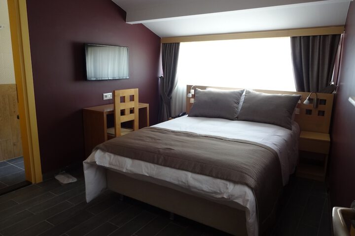 Room 20 of 105