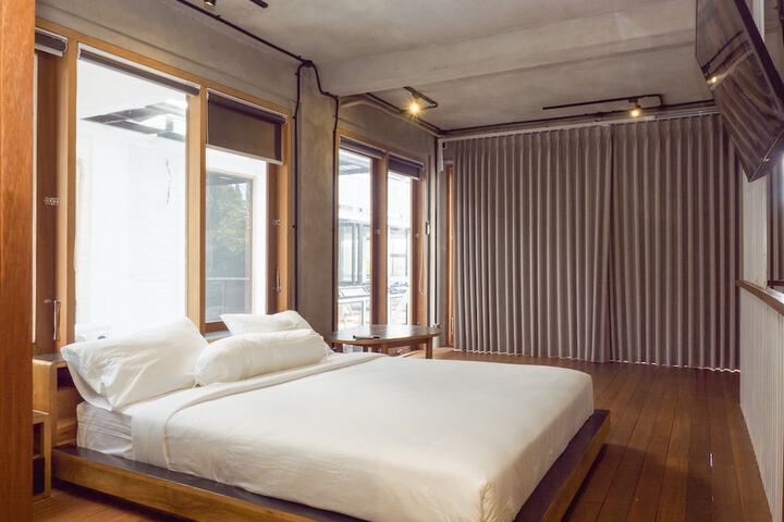 Room 14 of 31