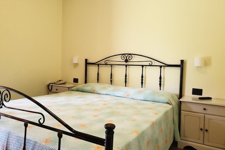 Room 17 of 52