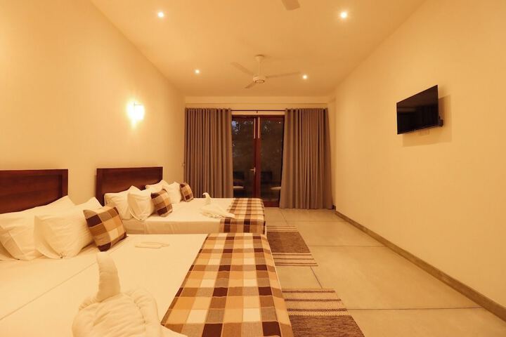 Room 17 of 90