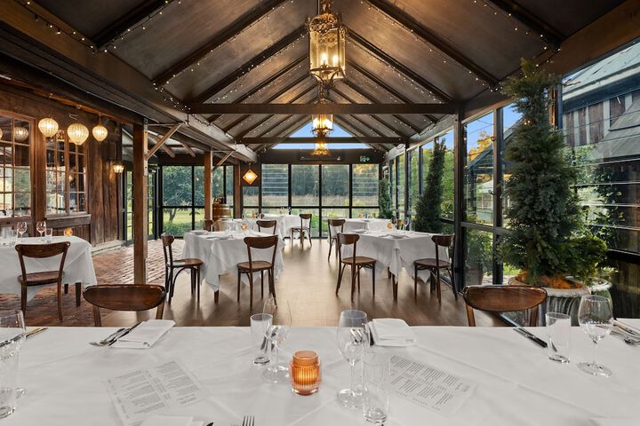 Dining 44 of 81