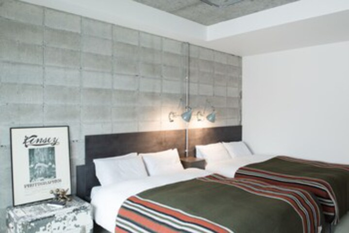Room 80 of 214