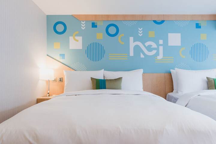Room 46 of 89