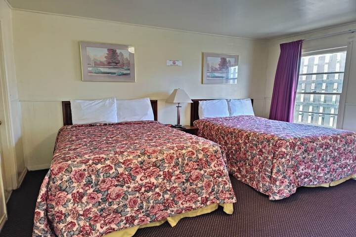Room 10 of 19