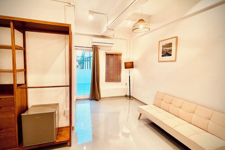 Room 27 of 66