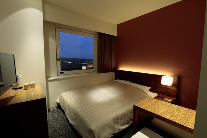 Room 12 of 49