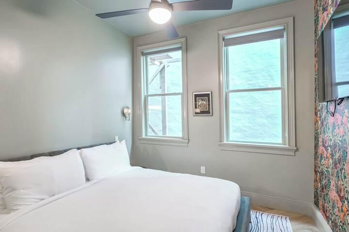 Room 25 of 79