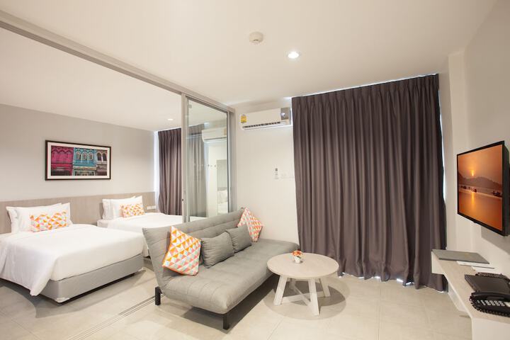 Room 9 of 91