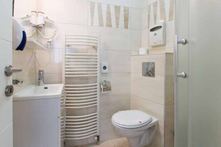 Clean Restrooms
