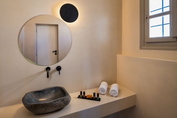 Room 2 of 21