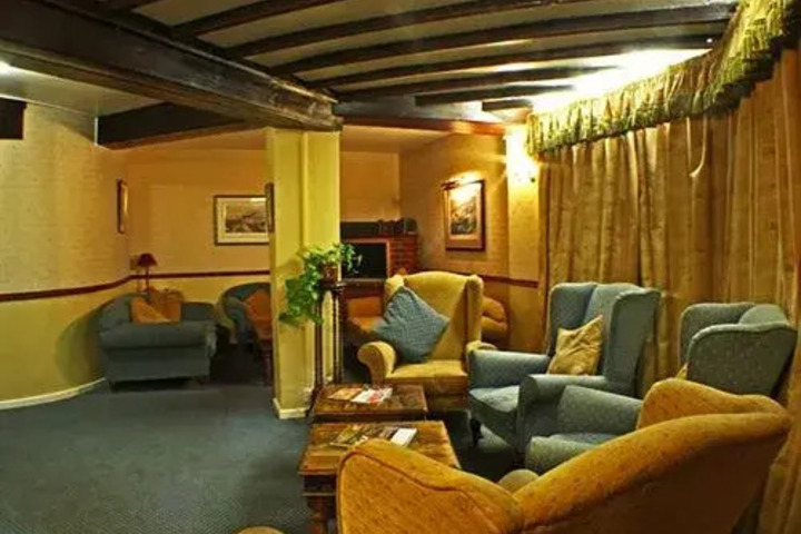 ELVA LODGE