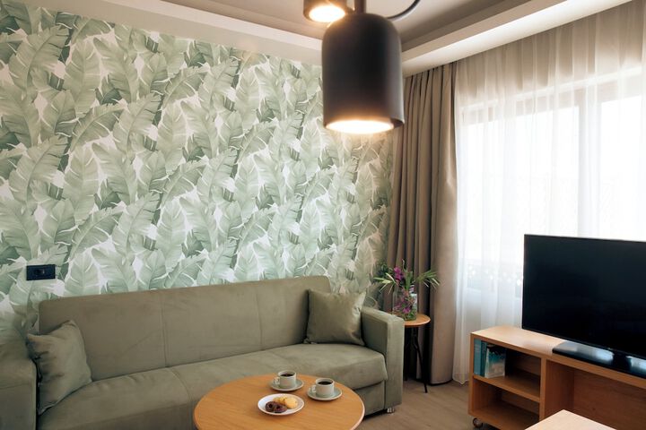 Room 90 of 159