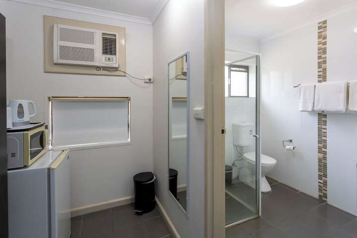 Room 42 of 65