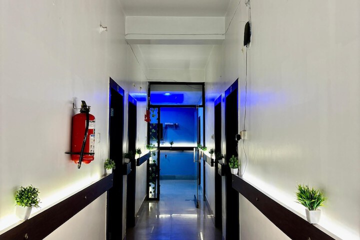Room 14 of 20