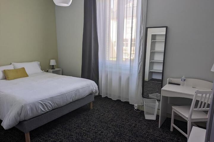 Room 7 of 22