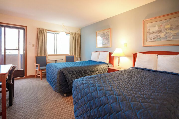 Room 3 of 25