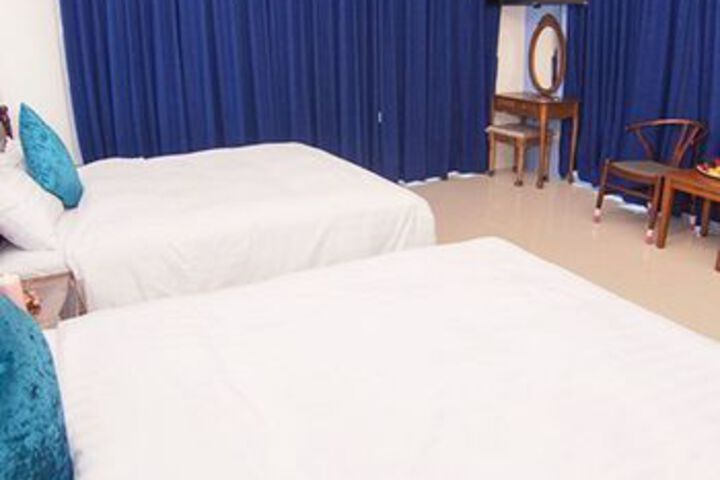 Room 13 of 24