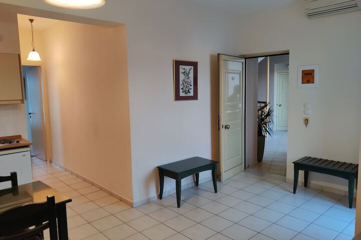 Room 47 of 95