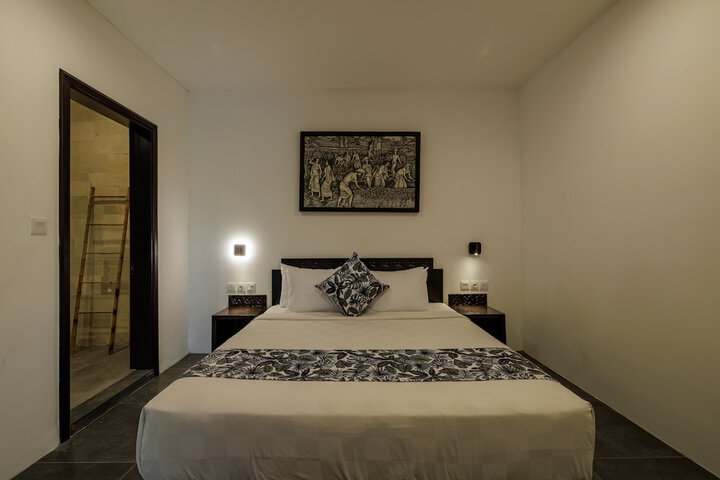 Room 13 of 62