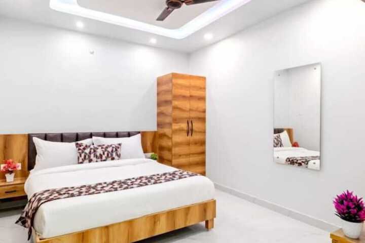 Room 15 of 45