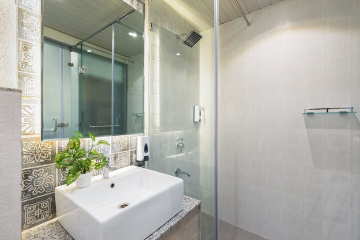 Bath Interior